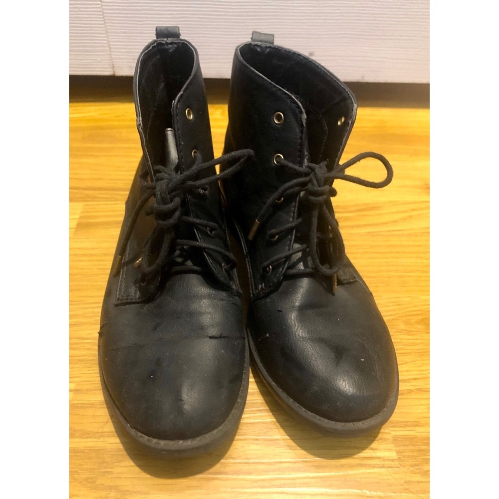 Black Boots Size 6
